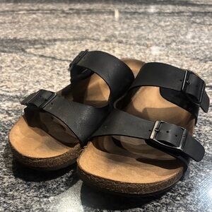 Cat and jack Black Buckle Sandals